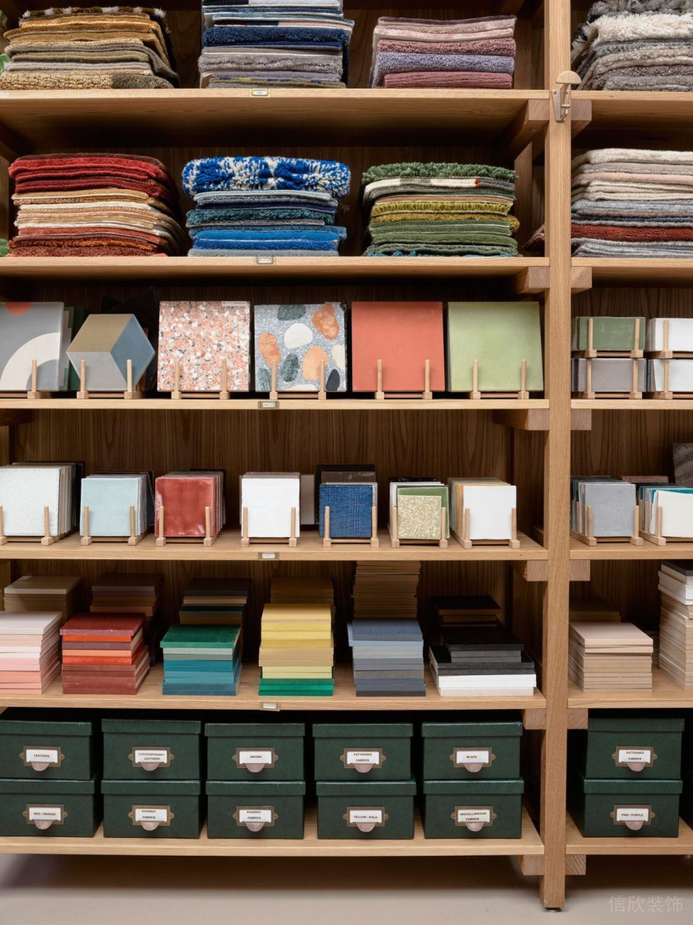 深圳市南山區(qū)深圳灣科技生態(tài)園地中海風(fēng)格辦公室裝修設(shè)計(jì)方案 棉織品木質(zhì)柜