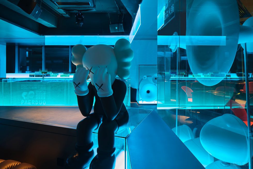 潮流中國風(fēng)火鍋店潮流雕塑裝飾裝修設(shè)計