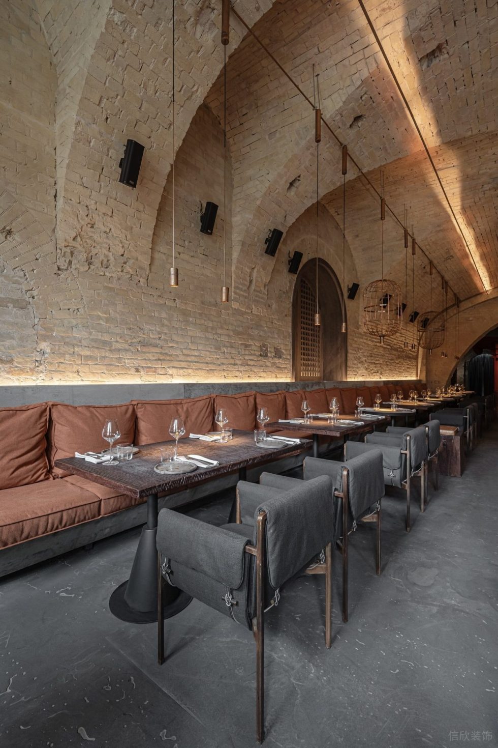 復(fù)古做舊風(fēng)日式餐廳休閑用餐區(qū)裝修設(shè)計