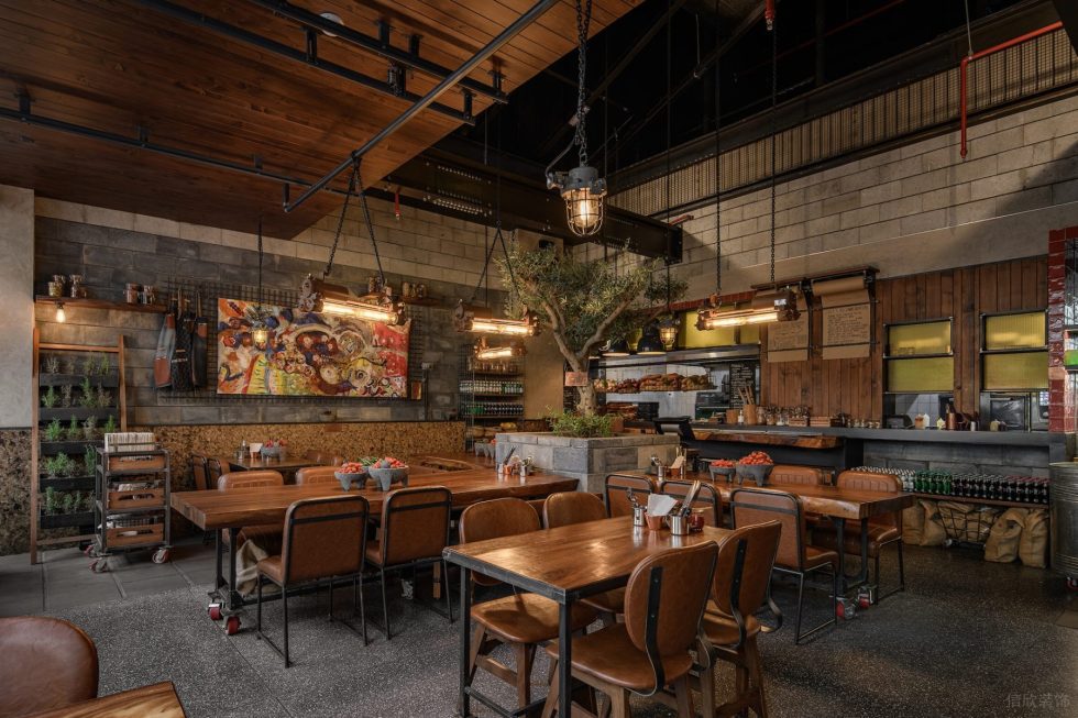 法式復(fù)古餐廳鏈條式吊燈裝修設(shè)計(jì)