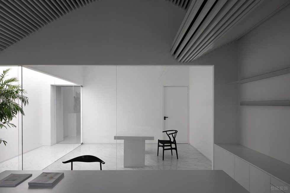 極簡風(fēng)藝術(shù)辦公室裝修設(shè)計(jì) 獨(dú)立辦公室