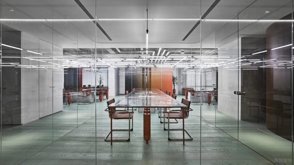 機(jī)械工業(yè)風(fēng)辦公室裝修設(shè)計(jì)白色平頂天花 機(jī)械工業(yè)風(fēng)辦公室裝修設(shè)計(jì)白色平頂天花