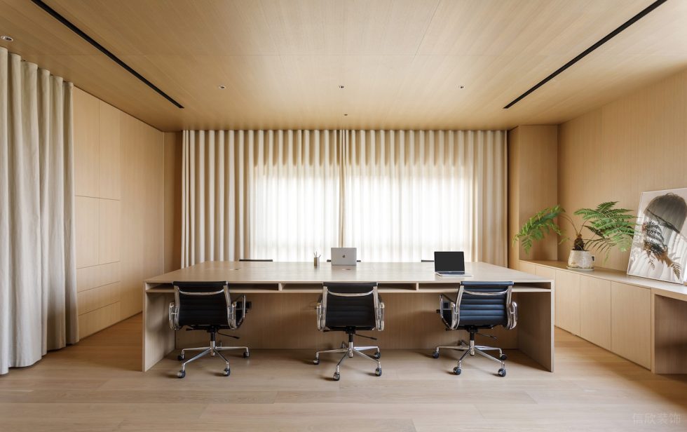 簡約北歐風辦公室裝修設(shè)計 公共工作區(qū)