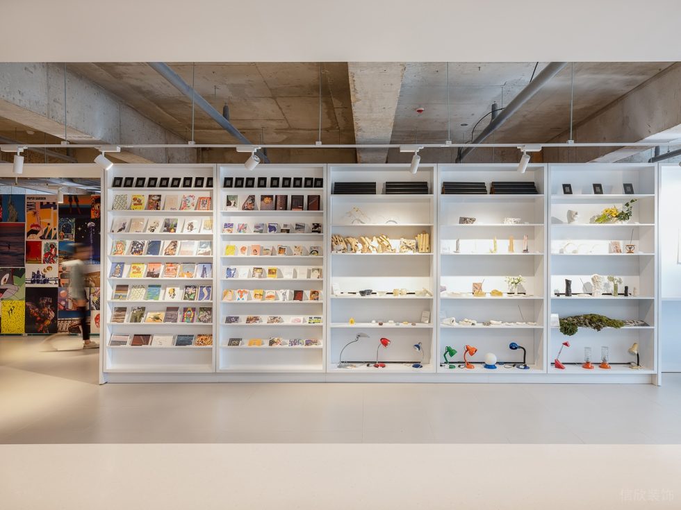 簡約清新工業(yè)風(fēng)藝術(shù)裝飾品店鋪裝修設(shè)計 特色小飾品展示架