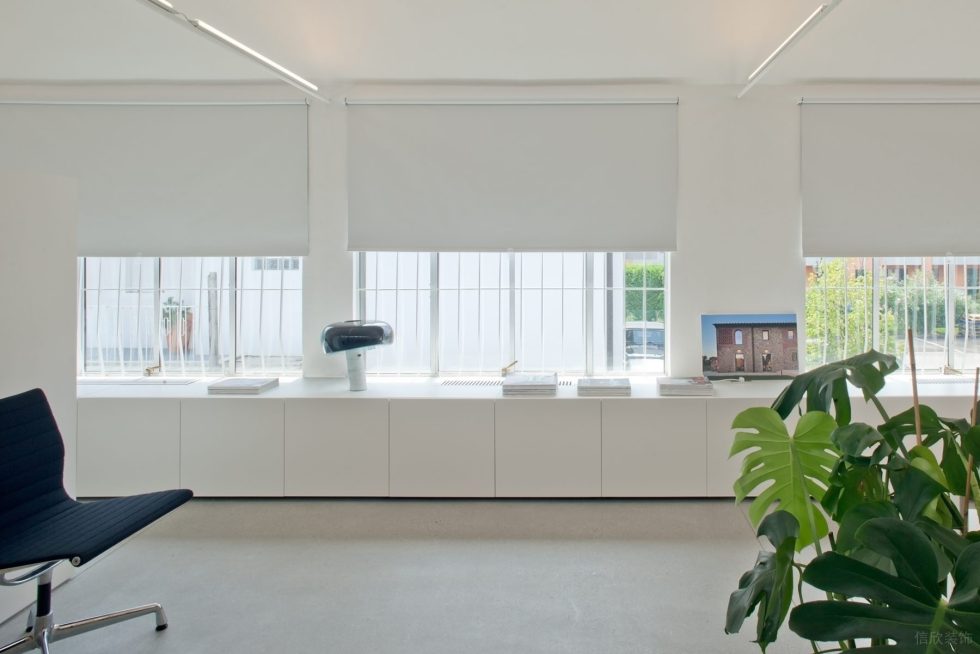 清新簡(jiǎn)約風(fēng)辦公室裝修設(shè)計(jì) 白色烤漆木飄窗臺(tái)