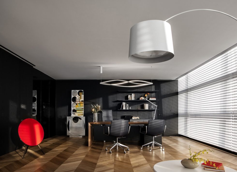 時尚金屬風辦公室裝修設計 總監(jiān)辦公室