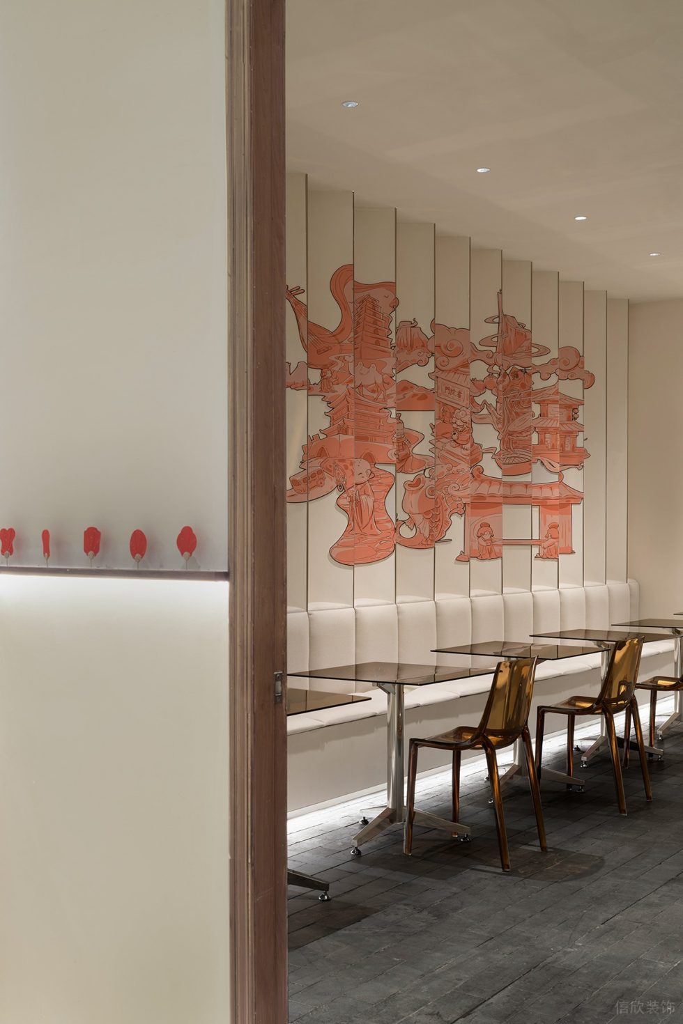 素雅白色甜品店紅色字體背景裝修設(shè)計(jì)