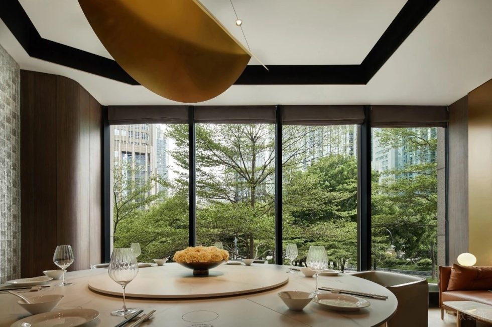 深遠(yuǎn)輕奢金屬感中餐廳高級(jí)包廂區(qū)裝修設(shè)計(jì)