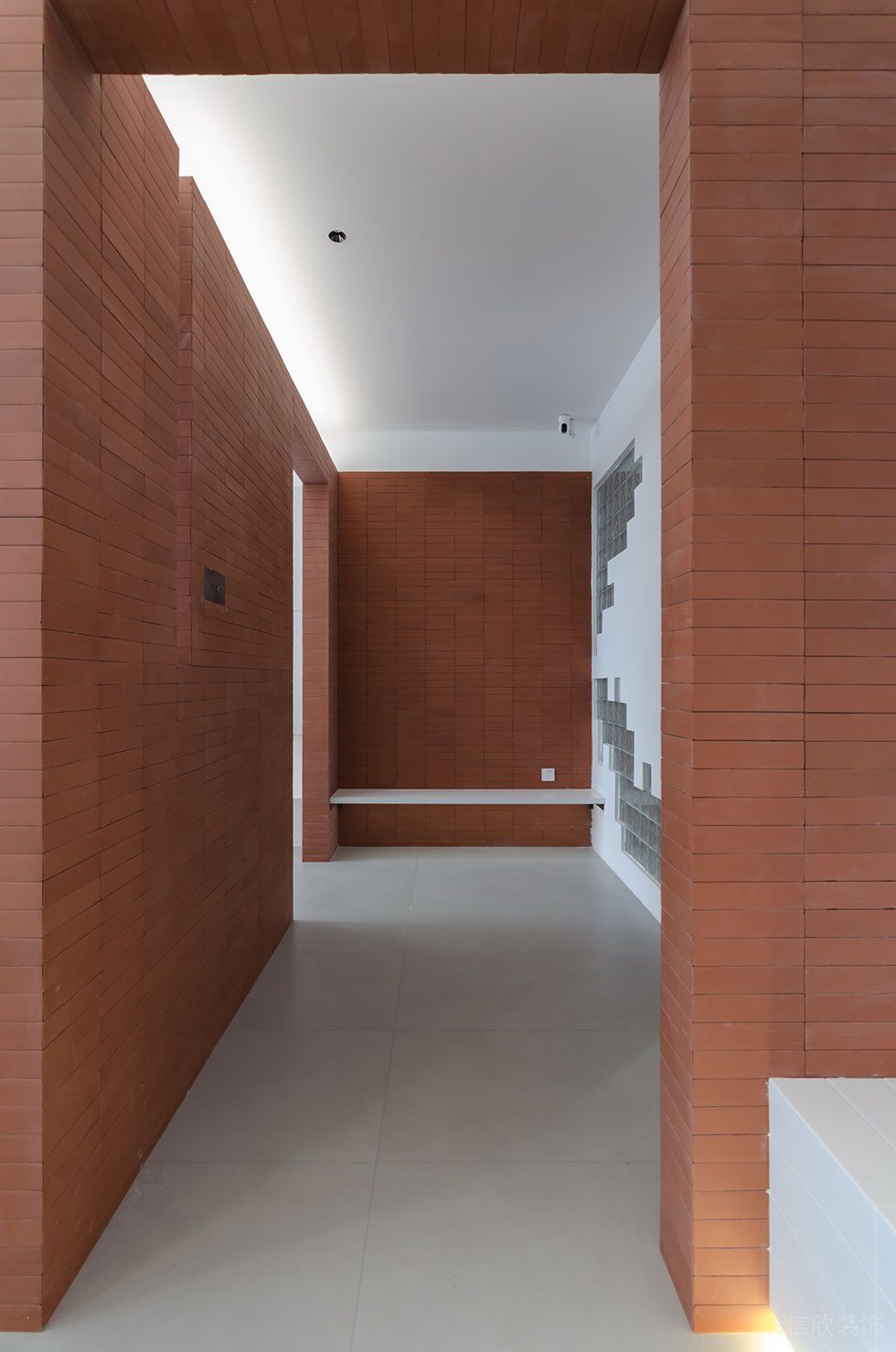 深圳南山后海海信南方簡(jiǎn)約工業(yè)風(fēng)風(fēng)辦公室裝修設(shè)計(jì)案例 辦公區(qū) (2)