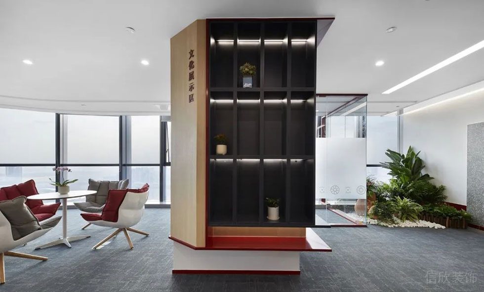 深圳南山區(qū)三航科技園西北工業(yè)大學(xué)現(xiàn)代極簡主義灰色主調(diào)辦公室裝修設(shè)計案例 展示柜