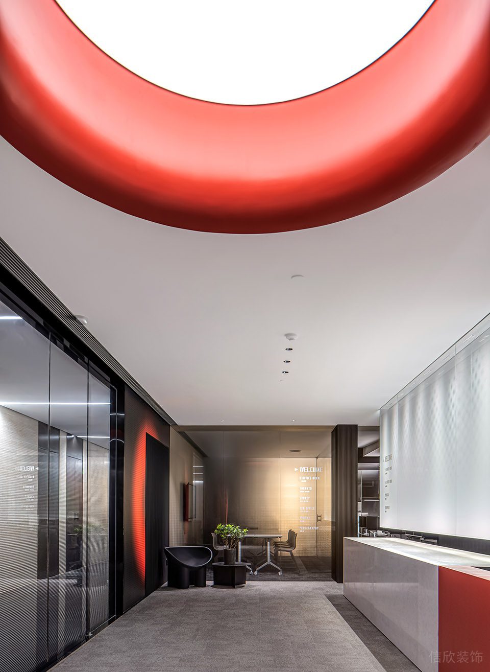 深圳市南山區(qū)保利城大廈1500平方米現(xiàn)代主義辦公室 接待會(huì)議室