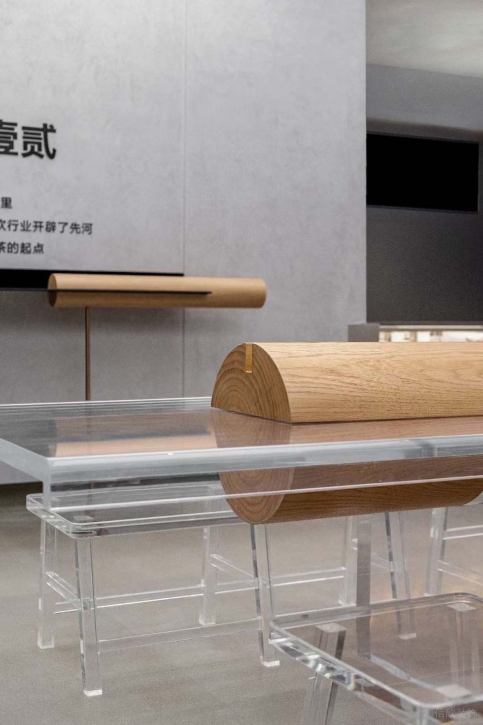 深圳市現(xiàn)代極簡風飲品店木質(zhì)元素裝修設(shè)計