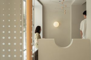 現(xiàn)代簡約風(fēng)甜品站簡約隔斷裝修設(shè)計