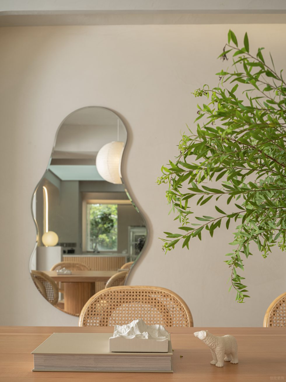 現(xiàn)代簡(jiǎn)約風(fēng)甜品站休閑閱讀區(qū)裝修設(shè)計(jì)