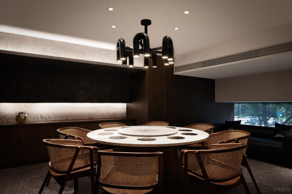 現代輕奢風火鍋店靜謐包間區(qū)裝修設計圖