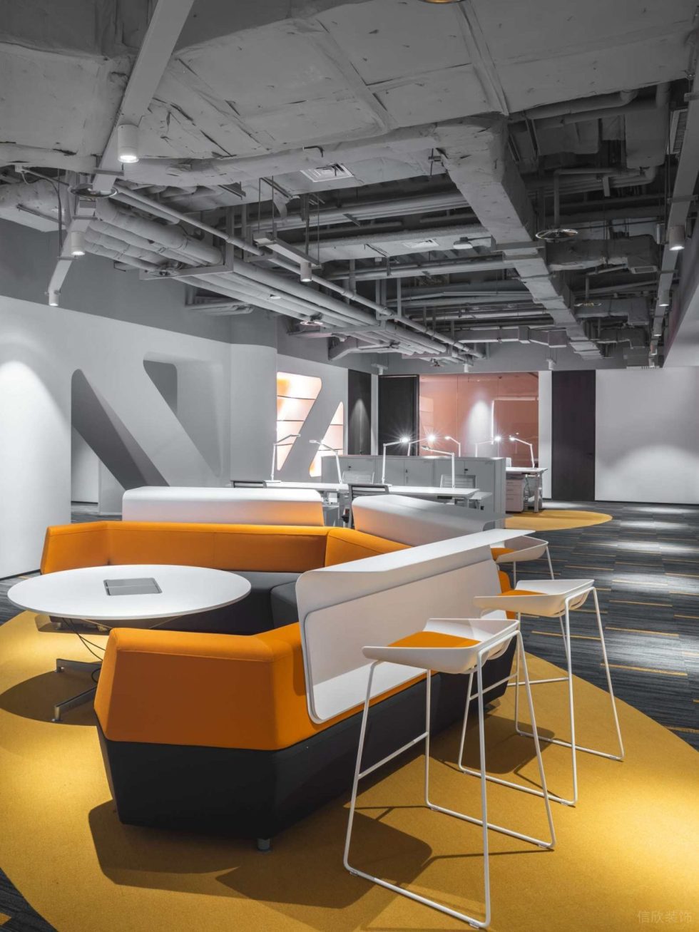 現(xiàn)代時尚簡約風(fēng)辦公室裝修設(shè)計 多功能休憩區(qū)