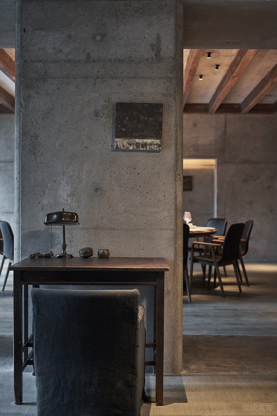 原始簡單素雅中餐廳簡約休閑區(qū)設(shè)計圖