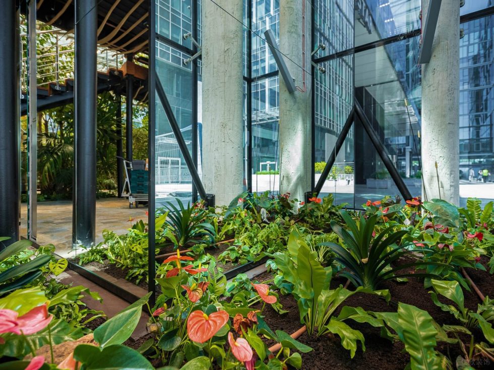 異域花園風(fēng)辦公室裝修設(shè)計(jì) 大廳入口處