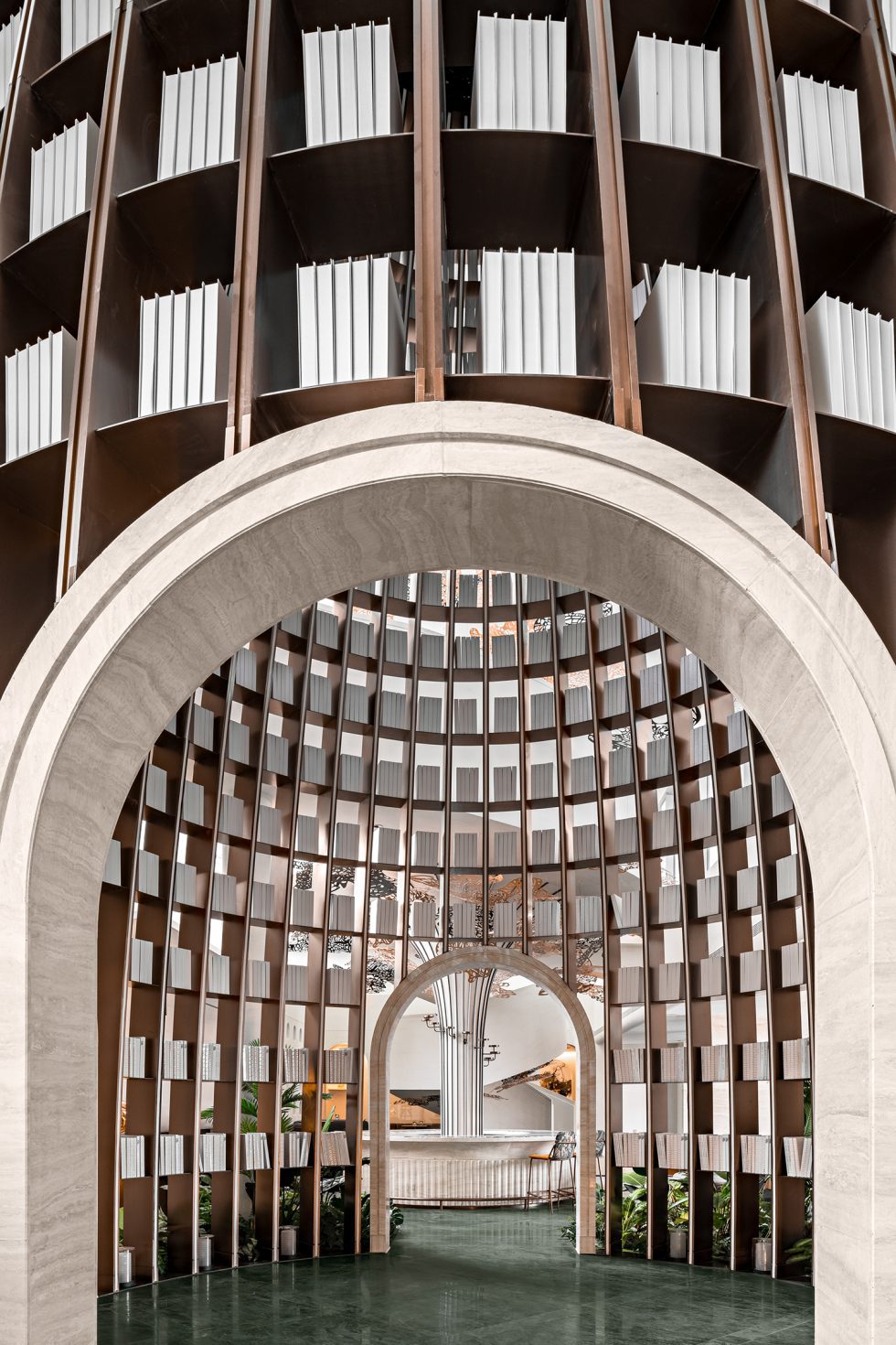 多功能復(fù)合空間展廳裝修設(shè)計(jì) 超高格子墻面造型內(nèi)廳