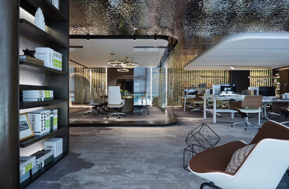 魔幻現(xiàn)代風辦公室裝修設計黑色裝飾書柜