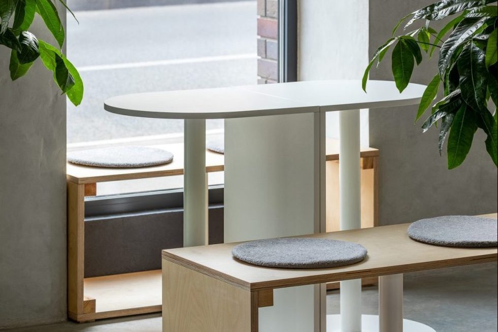 現(xiàn)代極簡(jiǎn)風(fēng)咖啡廳墻體透明落地窗穿插細(xì)節(jié)效果圖圖