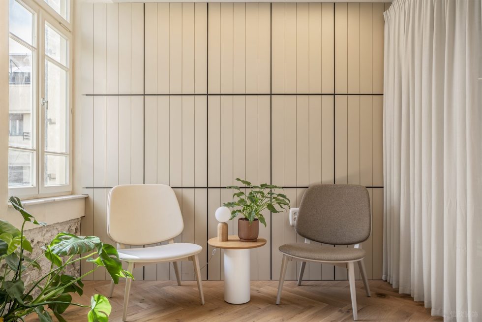 自然簡約風辦公室裝修設計暖白色休息區(qū) 自然簡約風辦公室裝修設計暖白色休息區(qū)