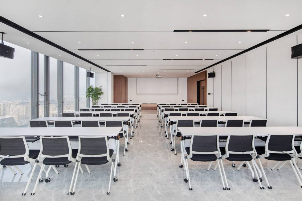 米白色極簡風(fēng)辦公室裝修設(shè)計(jì)米白色培訓(xùn)室 米白色極簡風(fēng)辦公室裝修設(shè)計(jì)米白色培訓(xùn)室