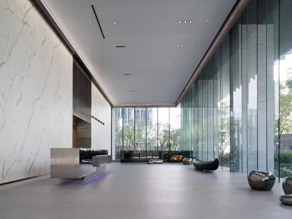黑白灰時(shí)尚極簡(jiǎn)風(fēng)辦公室裝修設(shè)計(jì)灰白色大堂 黑白灰時(shí)尚極簡(jiǎn)風(fēng)辦公室裝修設(shè)計(jì)灰白色大堂