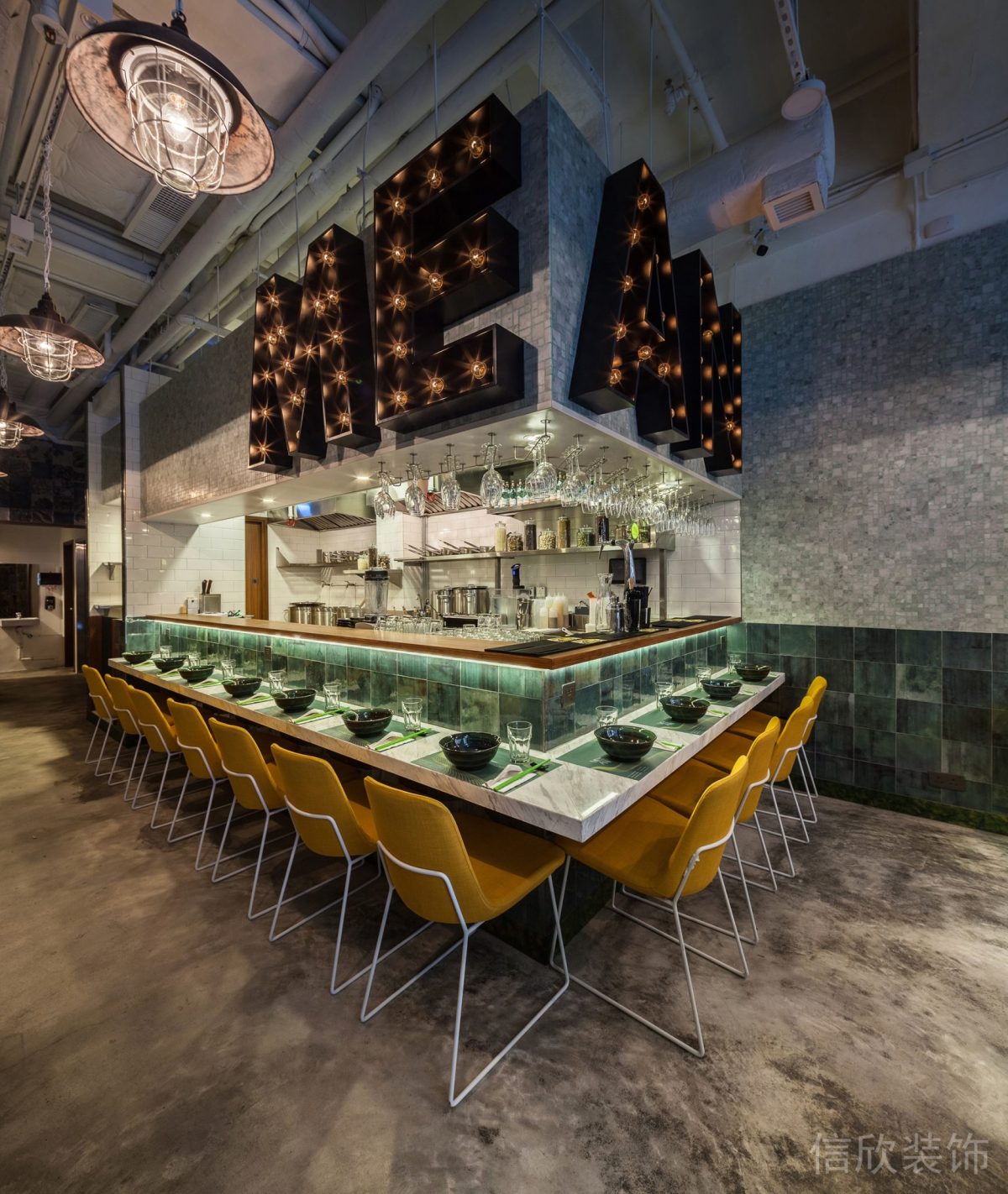 深圳龍崗坂田綠色面佬到面館自助餐桌椅裝修設(shè)計