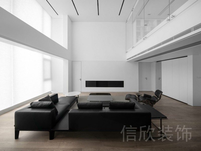 辦公室休息區(qū)深色原木地板設(shè)計