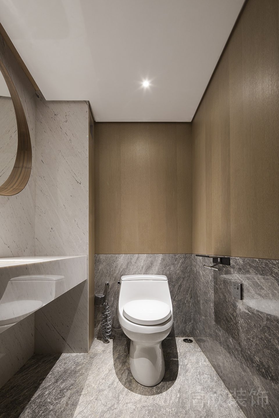 大理石輕奢風(fēng)獨立衛(wèi)生間裝修設(shè)計圖