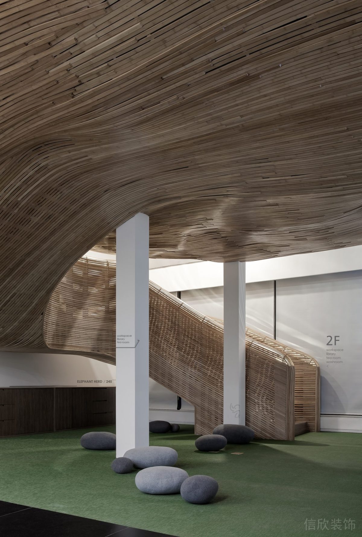 非遺竹編樓梯下空間下沉架空區(qū)域