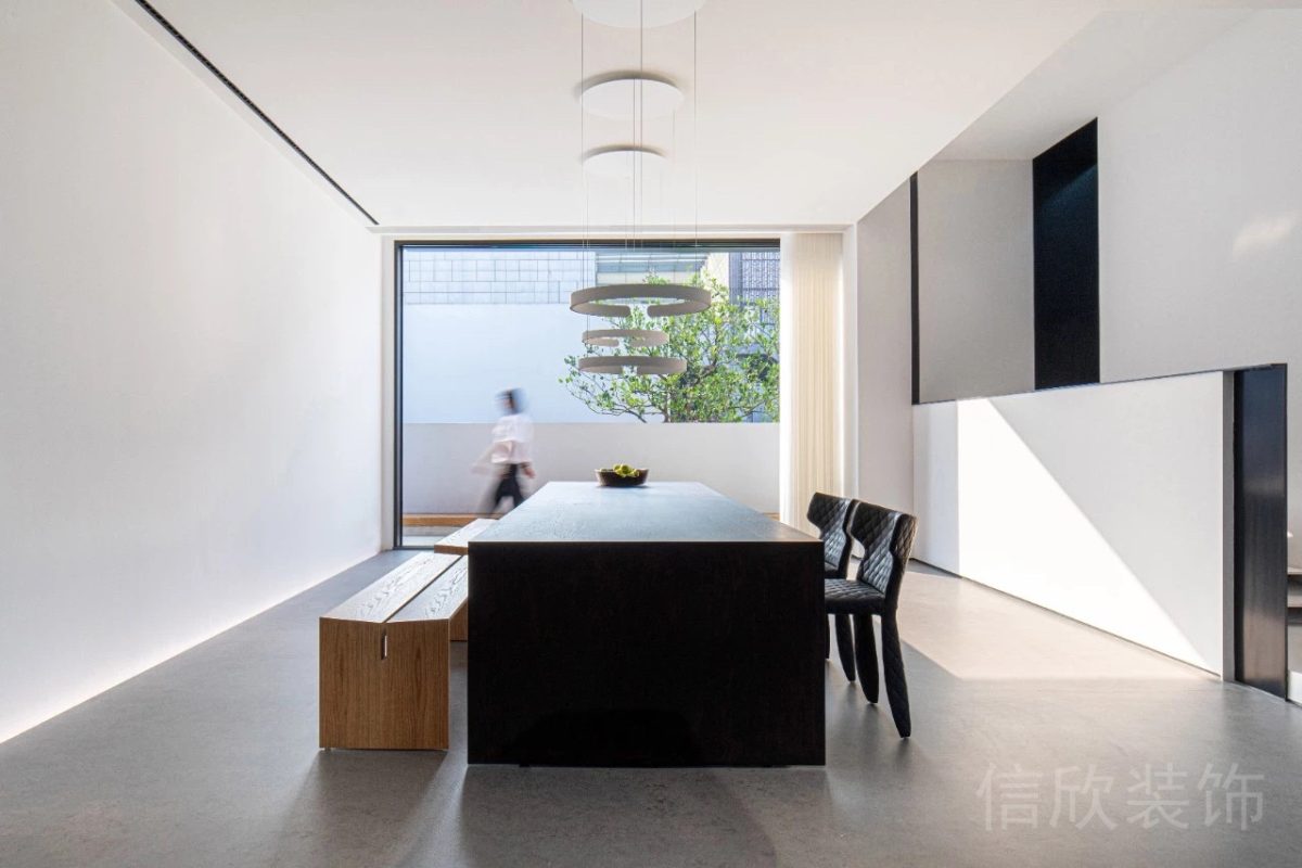 工作室洽談區(qū)域半墻隔斷墻體裝修設(shè)計(jì)