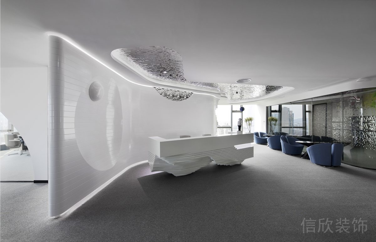 極簡現(xiàn)代風辦公空間接待區(qū)白色弧形背景墻裝修設(shè)計