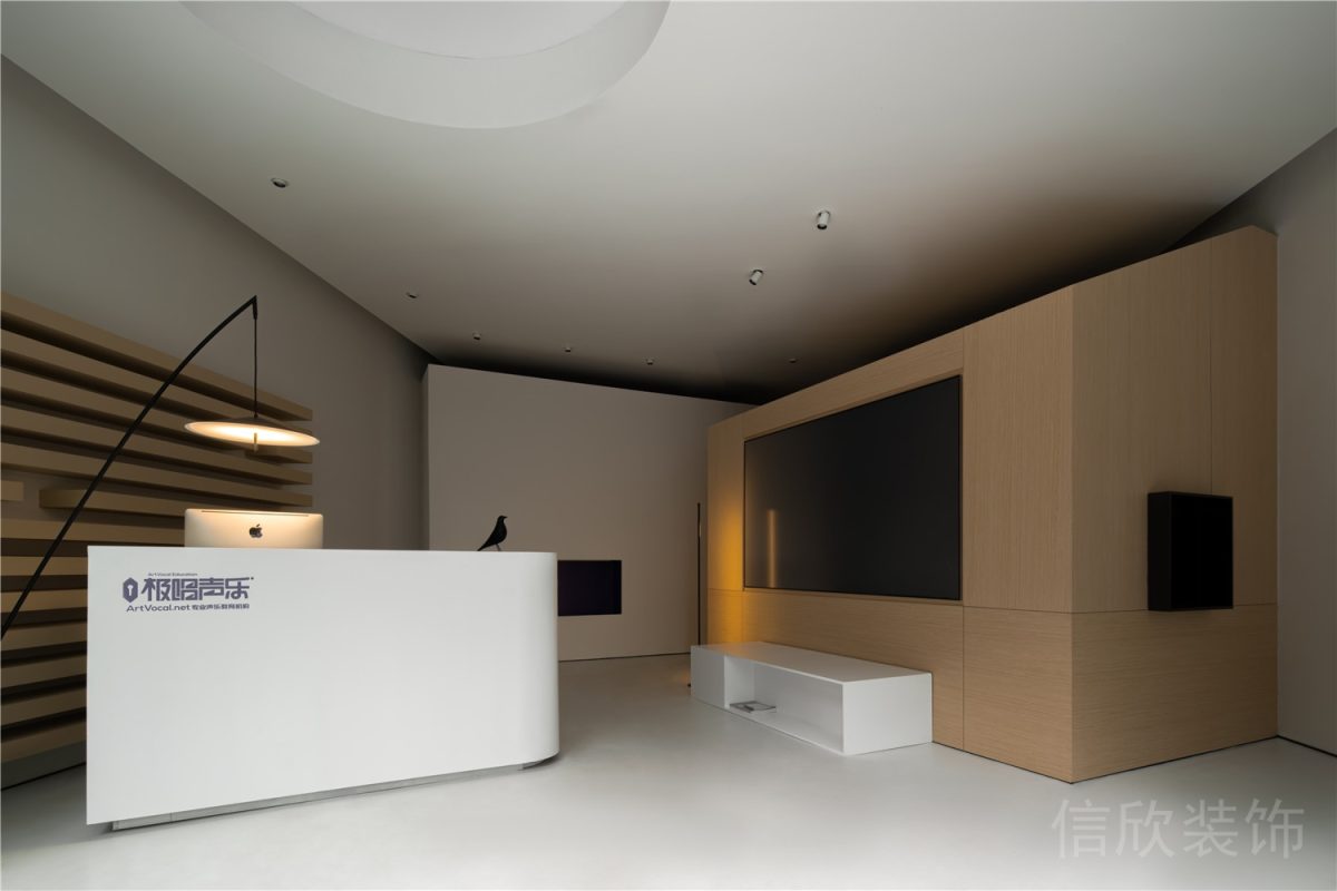 深圳市寶安區(qū)西鄉(xiāng)極唱聲樂培訓(xùn)中心白色前臺裝修