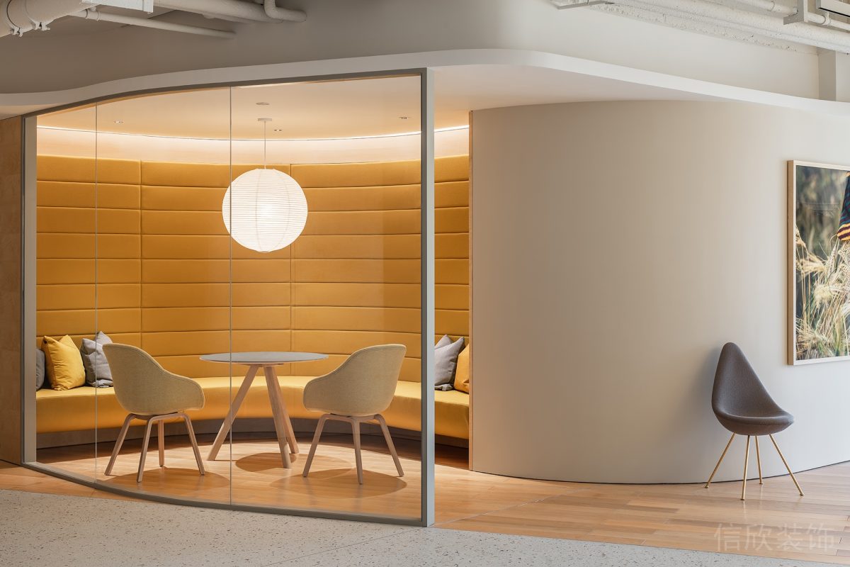 現(xiàn)代簡約風辦公空間洽談區(qū)裝修設計