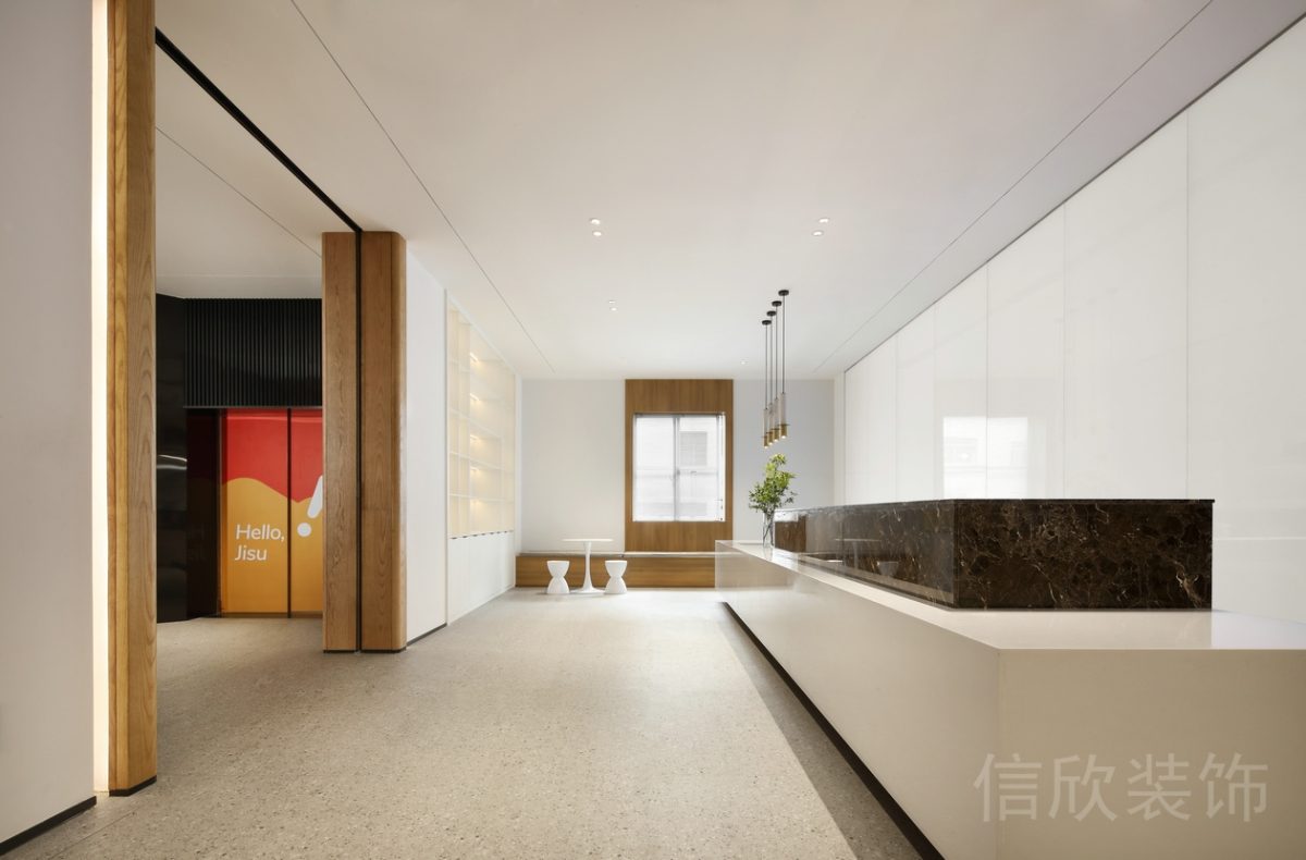 原木風現(xiàn)代風格辦公空間接待區(qū)裝修設(shè)計.jpg