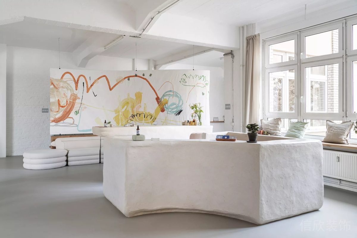 純白前臺桌環(huán)形創(chuàng)意肌理設(shè)計瑜伽機(jī)構(gòu)大廳裝修