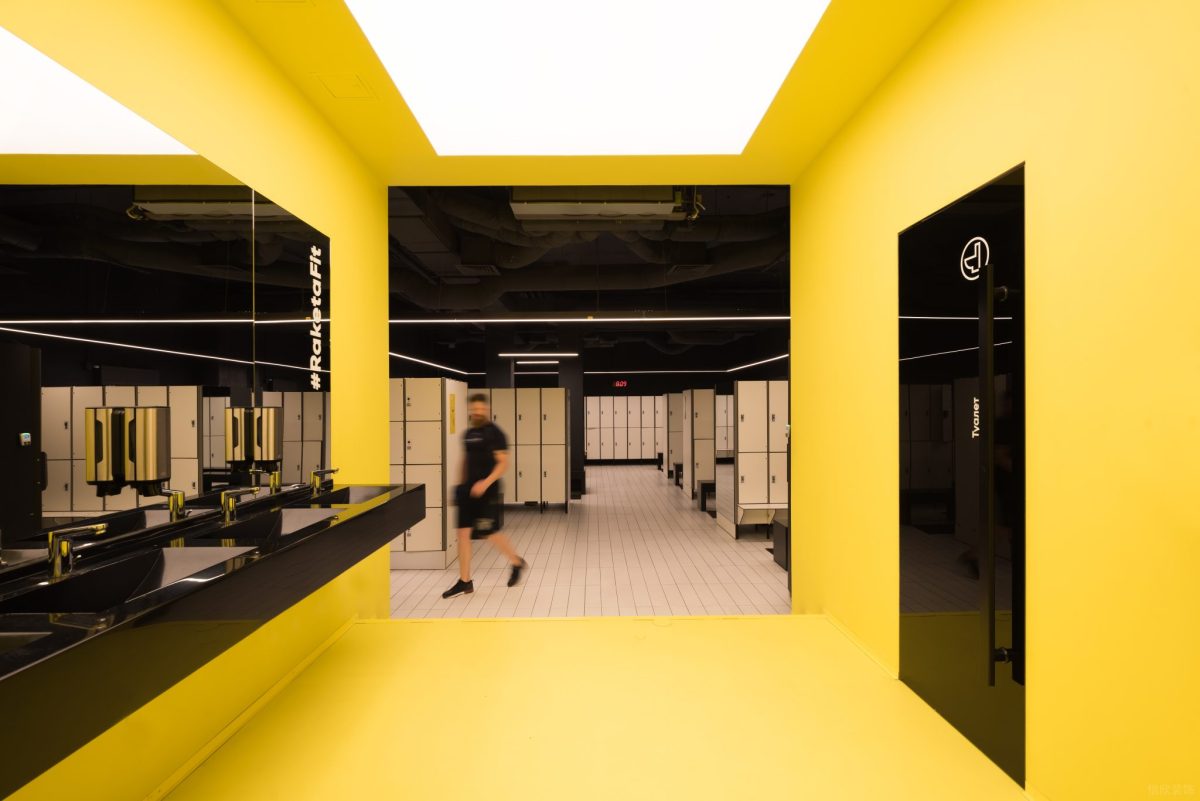 黃色環(huán)形過道健身房洗手臺設(shè)計