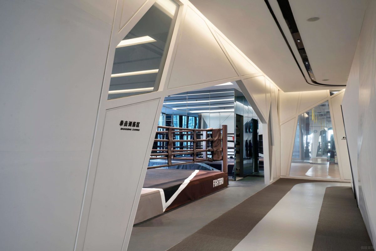 簡約風(fēng)幾何創(chuàng)意健身房過道拳擊培訓(xùn)機構(gòu)