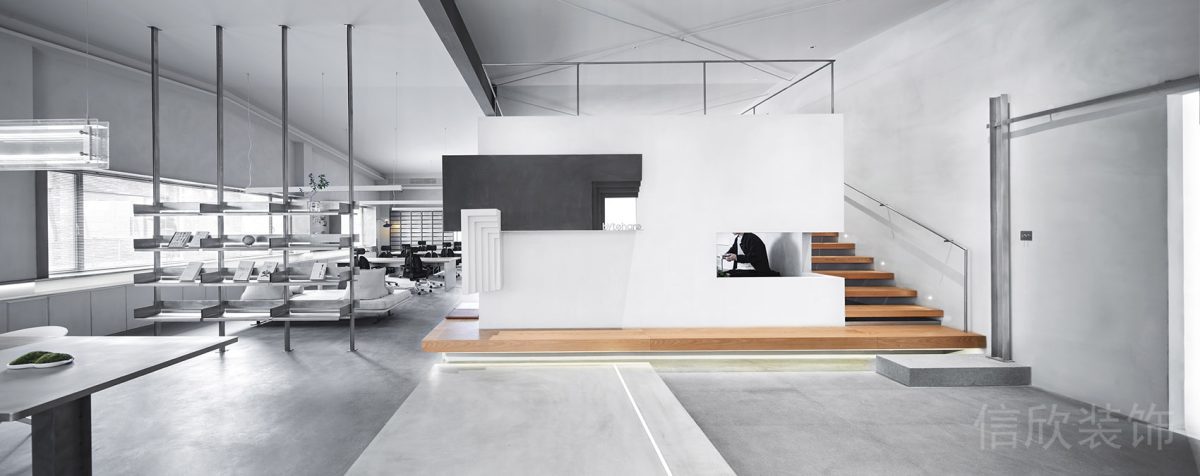 簡約工業(yè)滯空木板樓梯玻璃扶手設(shè)計