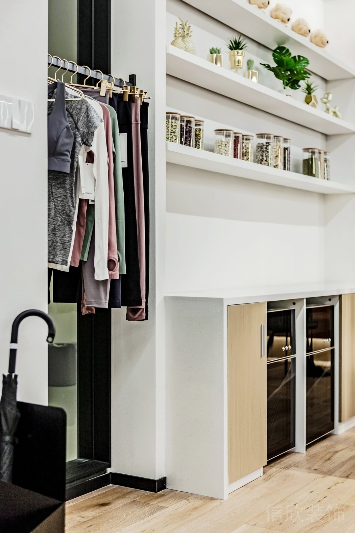 普拉提瑜伽機構裝修瑜伽服展示區(qū)茶水間