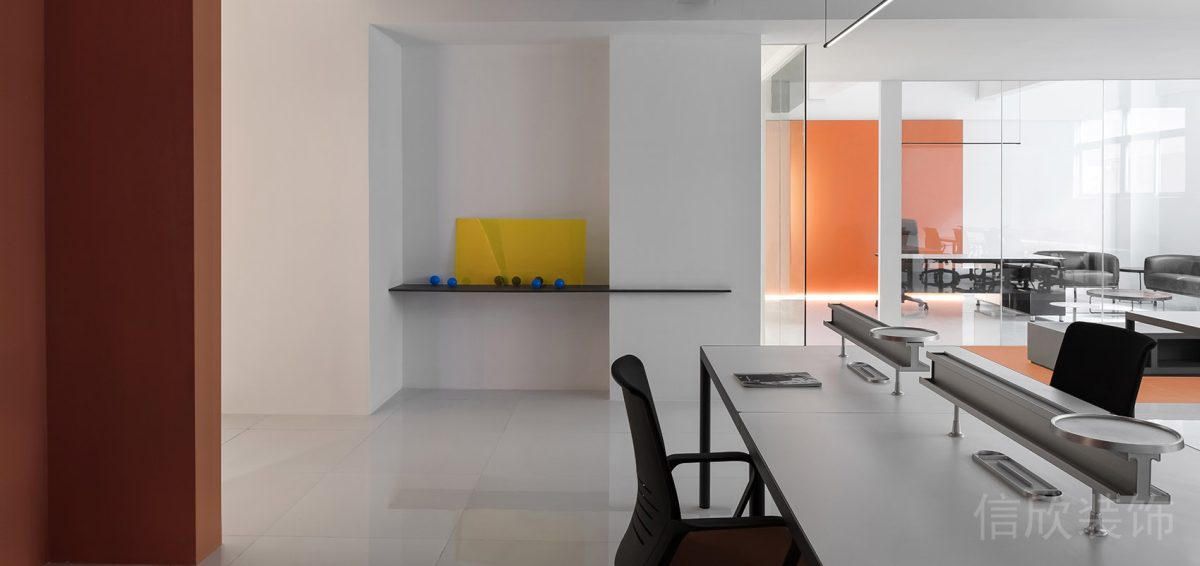 全落地式高透玻璃會(huì)議室裝修設(shè)計(jì)圖