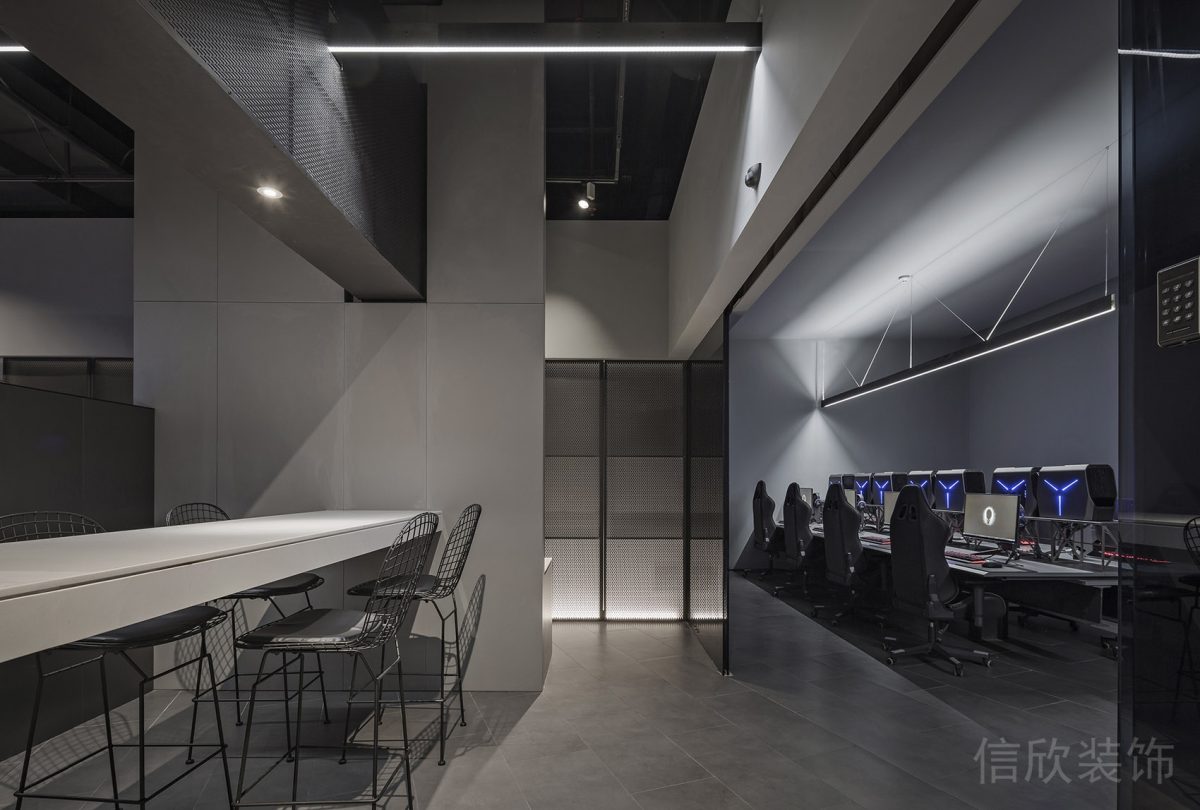 現(xiàn)代簡約黑白桌椅搭配就餐區(qū)裝修設(shè)計(jì)