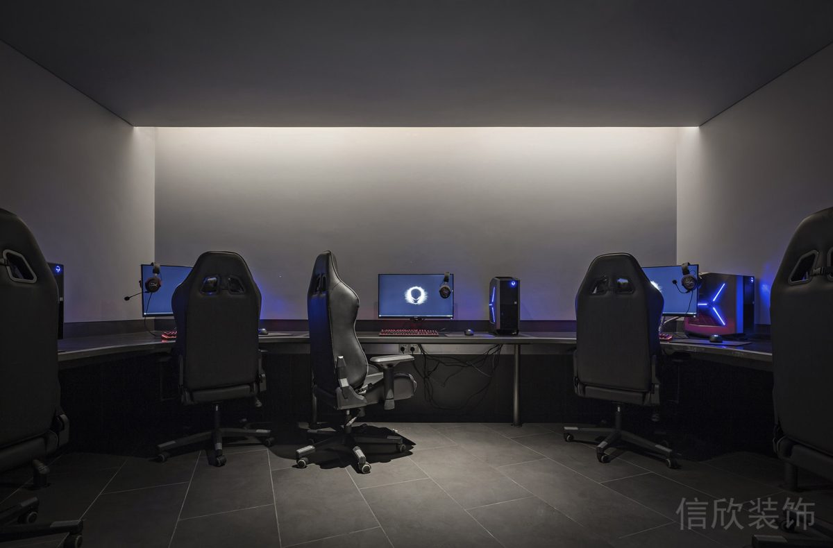 現(xiàn)代簡約環(huán)形桌椅包間裝修設(shè)計(jì)