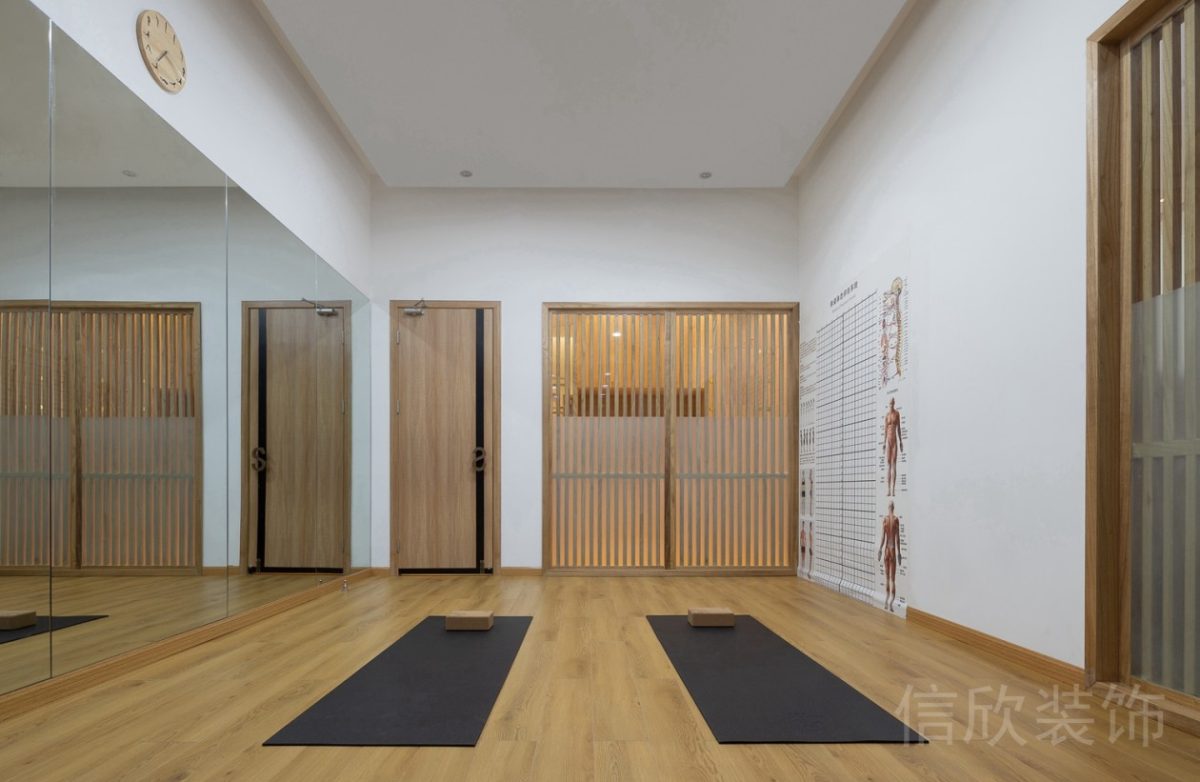 原木風(fēng)教室瑜伽團(tuán)課裝修圖