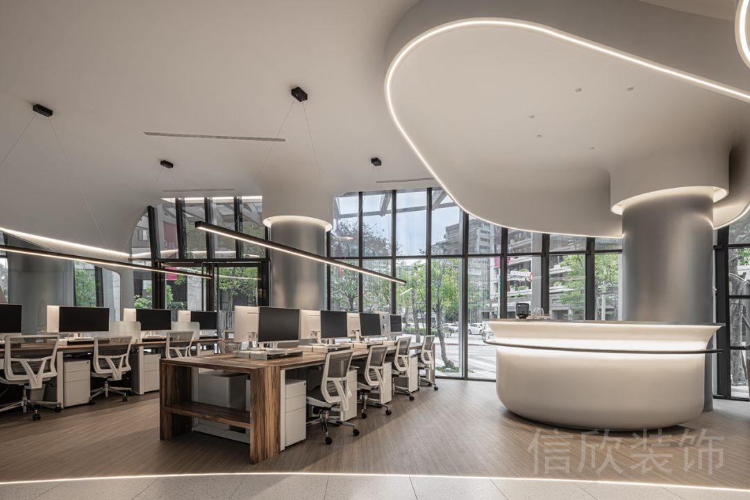 辦公室裝修設計前臺區(qū)待客區(qū)效果木飾裝修