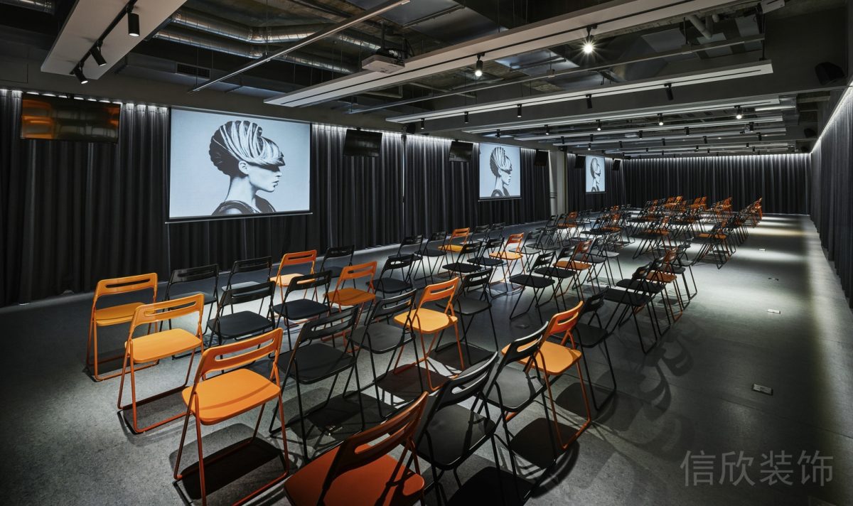 橙色黑色調(diào)極簡(jiǎn)風(fēng)座椅設(shè)計(jì)可移動(dòng)式內(nèi)嵌式射燈辦公室會(huì)議室設(shè)計(jì)效果圖