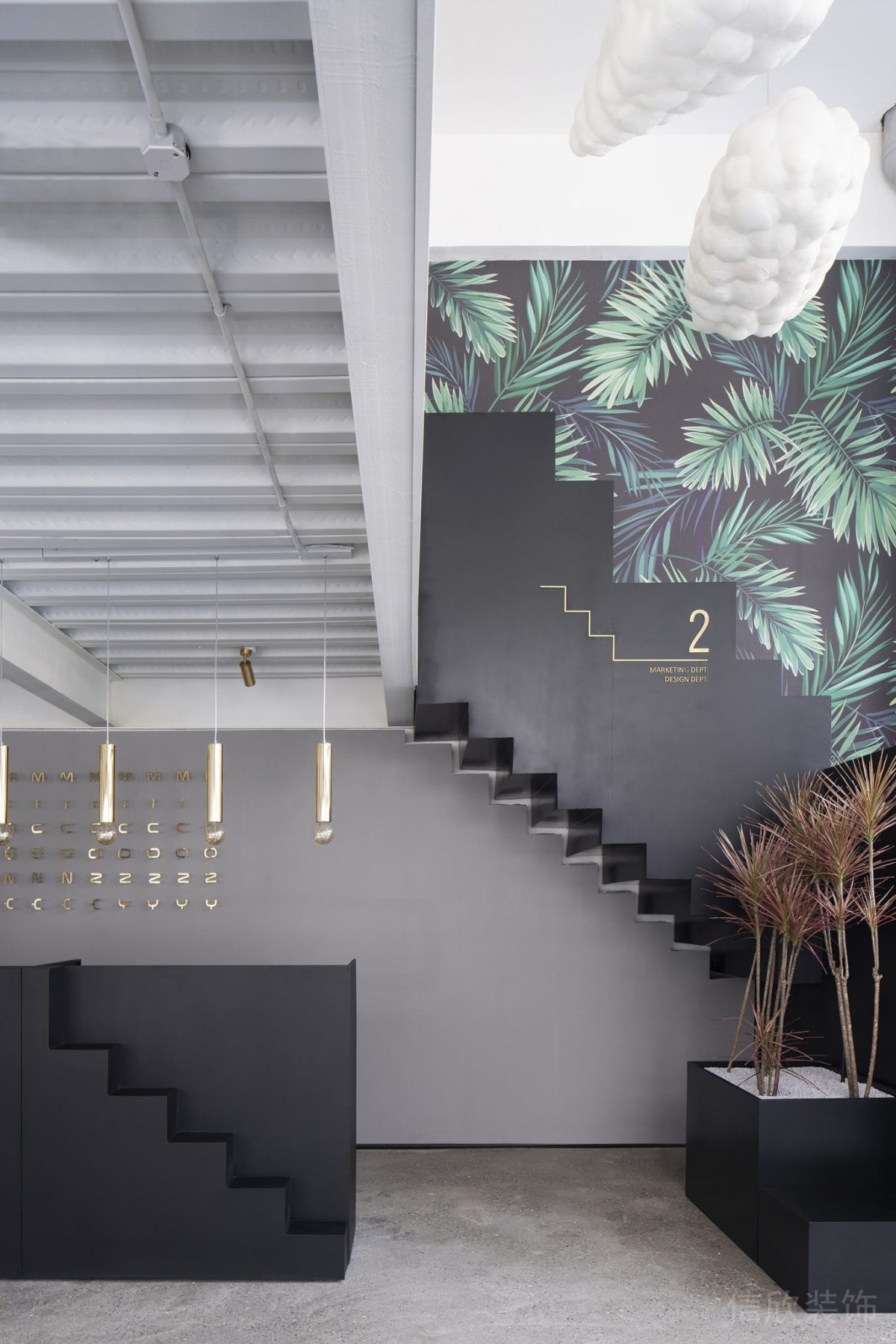 黑色階梯墻紙?jiān)O(shè)計(jì)射燈設(shè)計(jì)圖裝修瓷磚效果