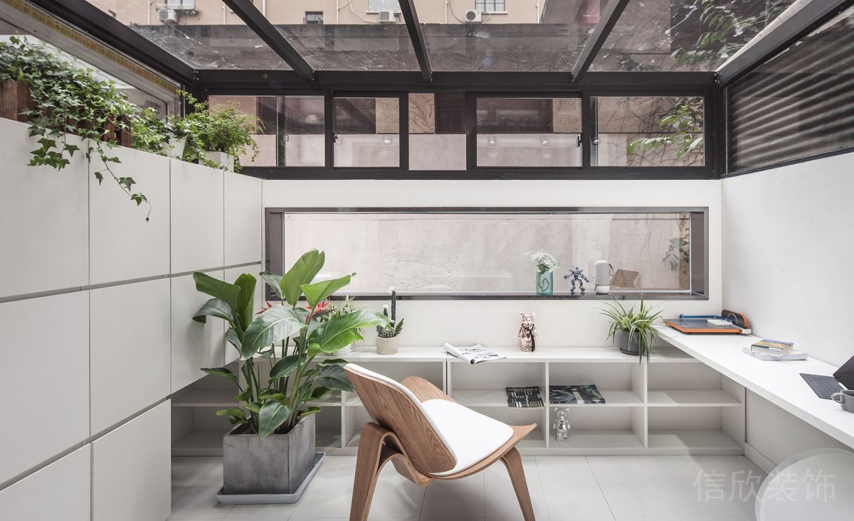 極簡原木風(fēng)小座椅裝修白色內(nèi)嵌式隱藏式置物柜設(shè)計辦公室裝修設(shè)計圖